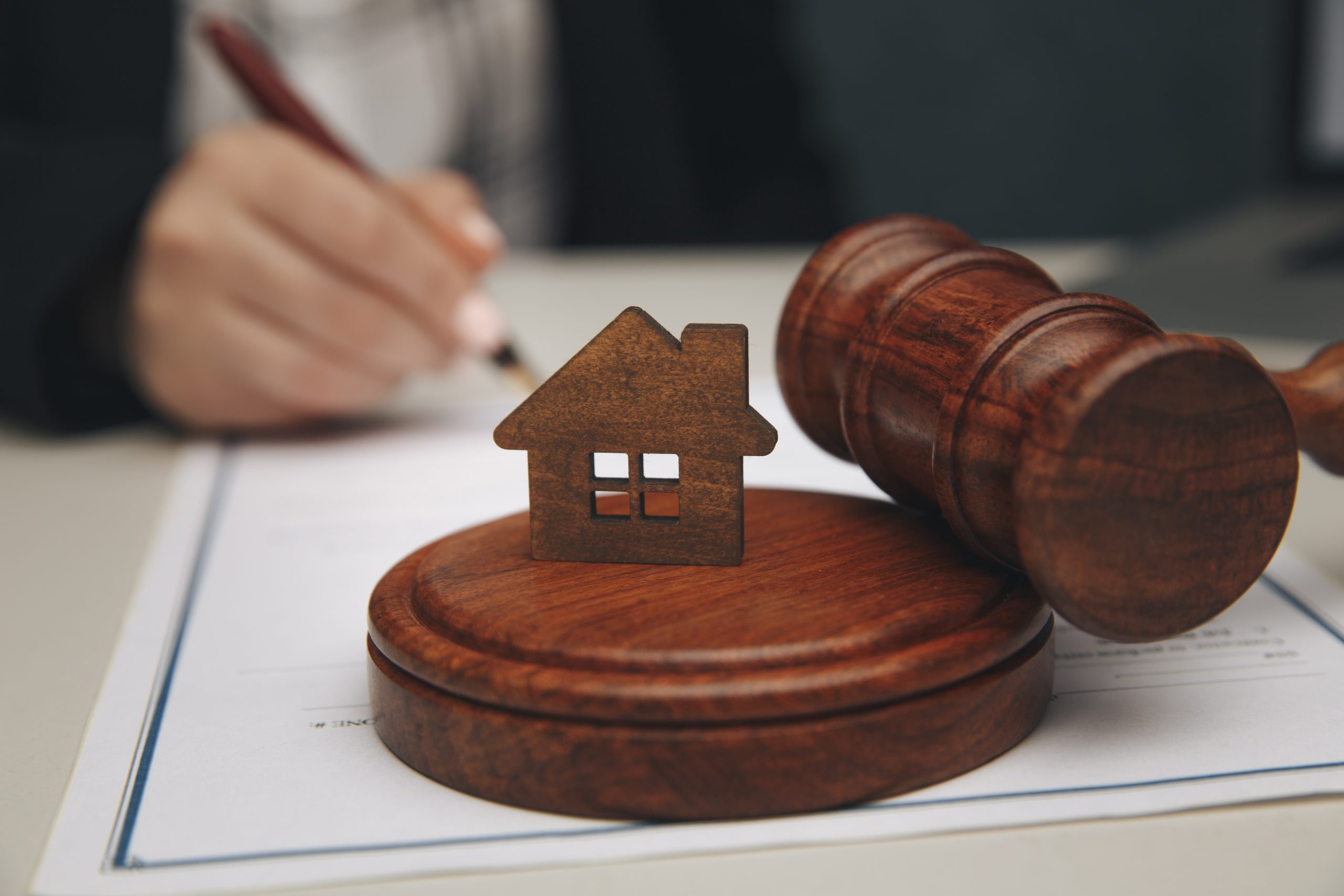Derecho civil e inmobiliario